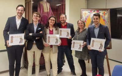 Participamos en mesa redonda